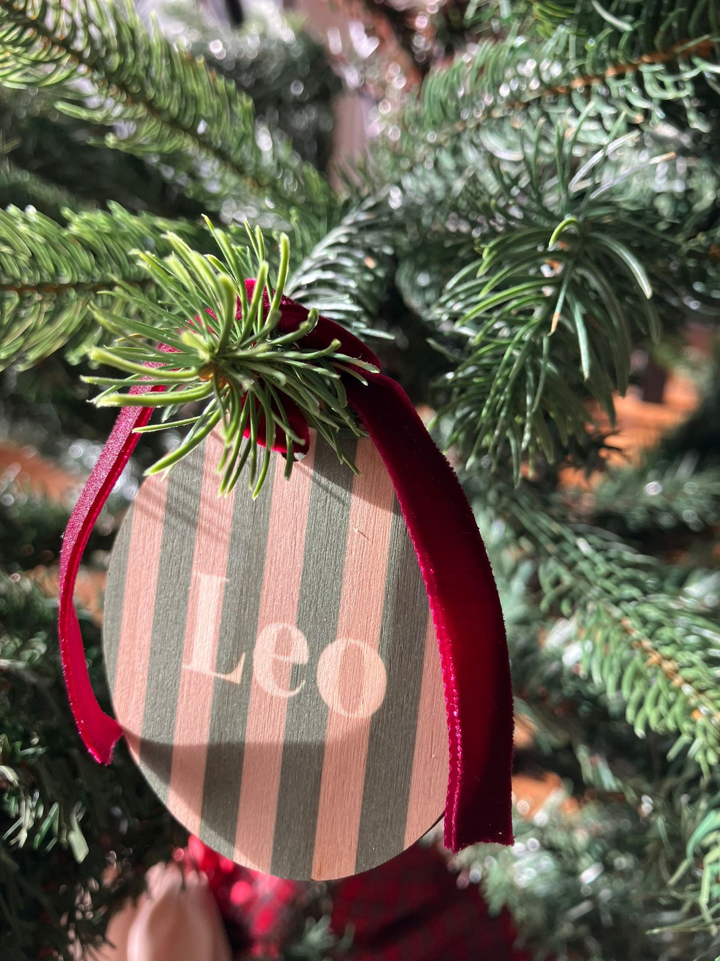 Adorn de Nadal -Noms amb fons de Nadal